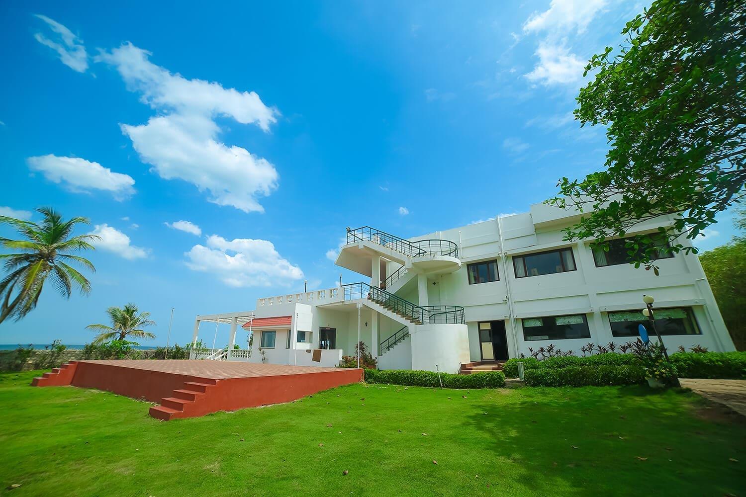 Resort Building & Lawn